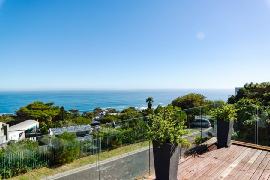 11 Bedroom Property for Sale in Camps Bay Western Cape